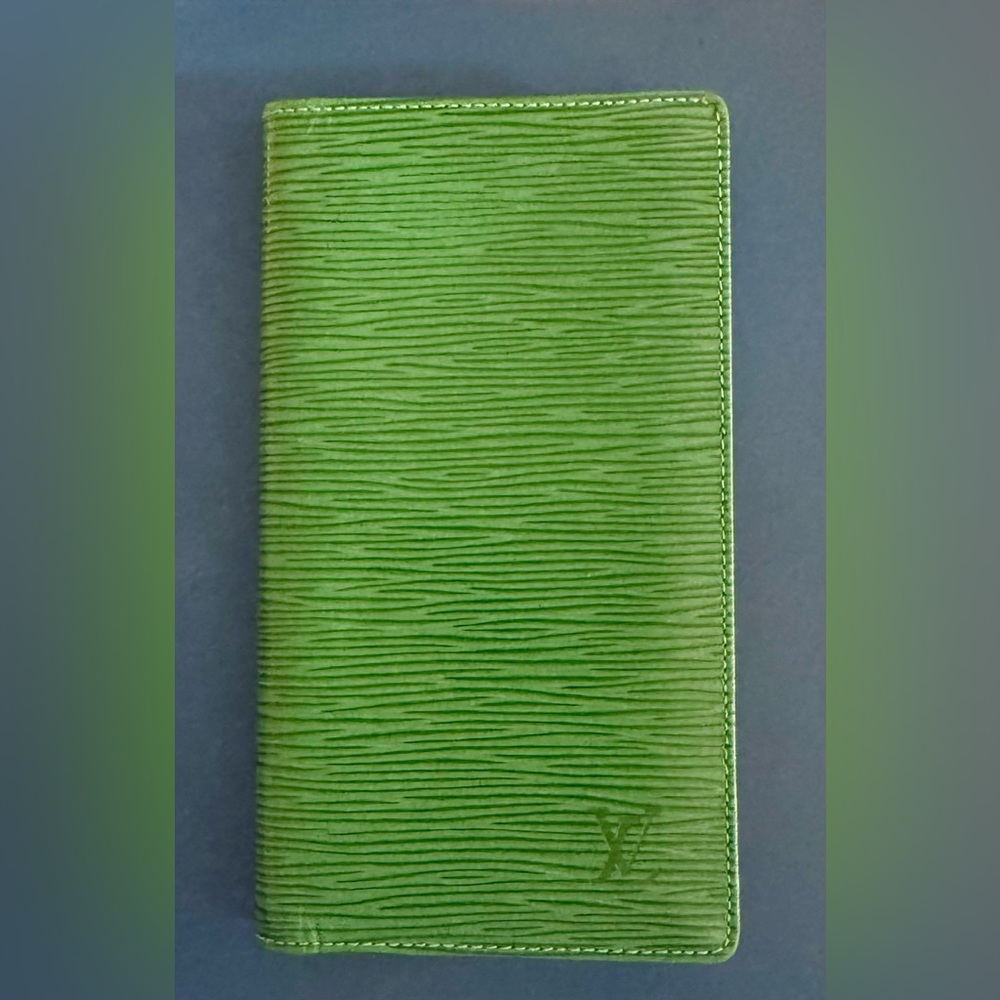 Louis Vuitton Epi Green Textured Wallet